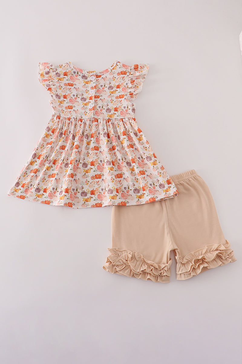 Beige french knot ruffle shorts set
